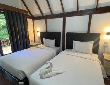 Large Twin Room