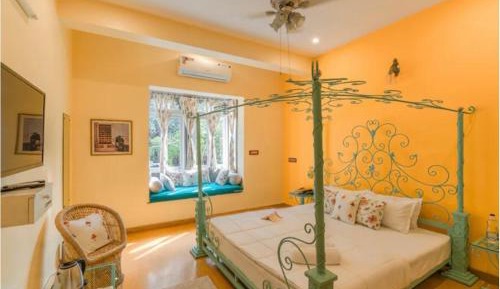 Queen Room