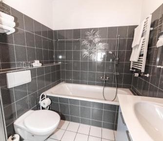 Suite with Sea View - Main Building 