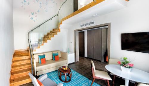 SUPER POOL VILLA