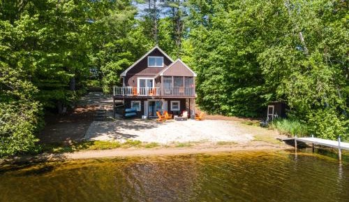Four-Bedroom Holiday Home