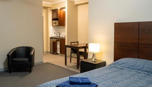 Deluxe Queen Room
