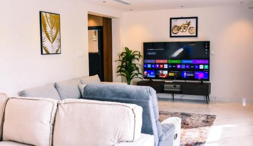 Two-Bedroom Deluxe Apartment with Garden View