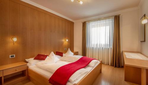 One-Bedroom Apartment (4 Adults)