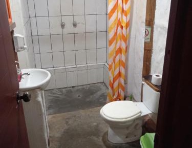 Quadruple Room with Private Bathroom