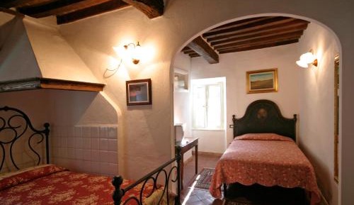 Twin Room with Private Bathroom