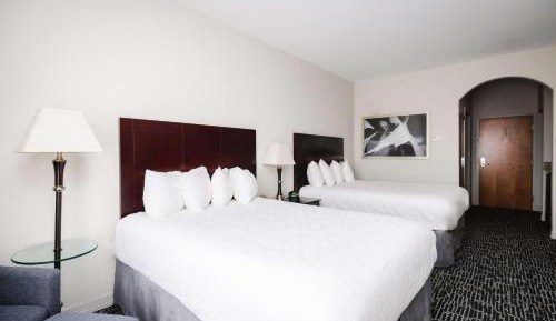 Queen Room with Two Queen Beds - Non-Smoking