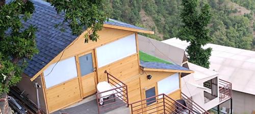 Single Room with Mountain View