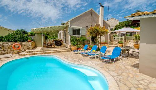 Two-Bedroom Cottage with Private Pool