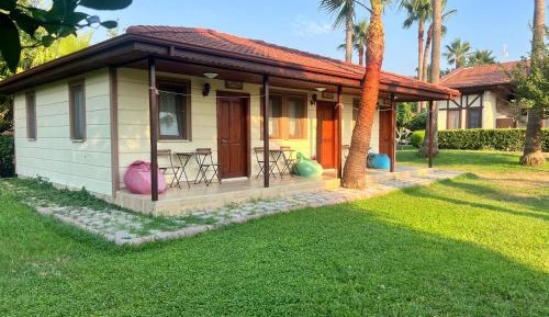 Suite with Garden View