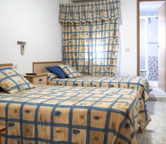 Twin Room with Private Bathroom