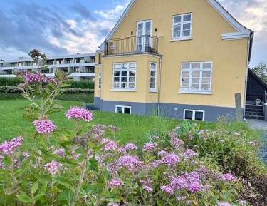 Deluxe Double Room with Balcony and Sea View