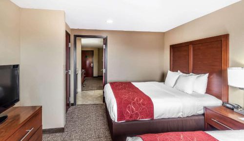 Queen Suite with Two Queen Beds