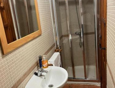 Twin Room with Private Bathroom