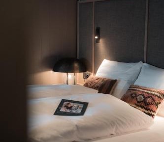 Junior Suite with Harbor View