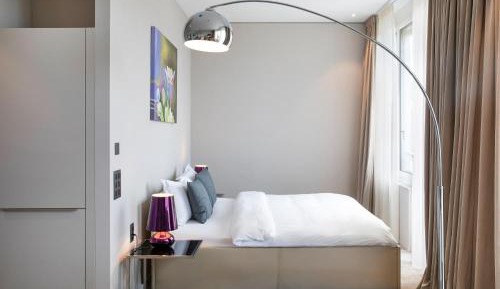 Studio Apartment with Balcony