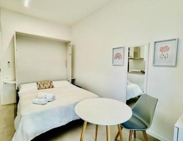 Studio Apartment with Balcony