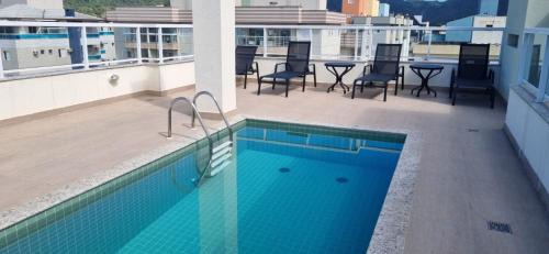 Two-Bedroom Deluxe Apartment