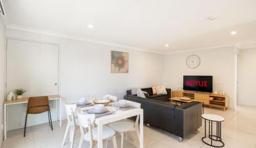 One-Bedroom Apartment with Balcony