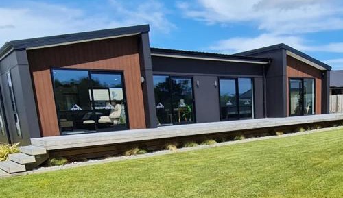 Three-Bedroom Holiday Home 