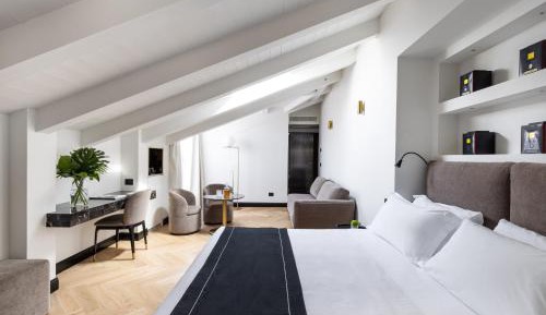 Deluxe Junior Suite