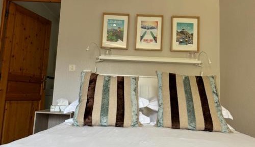 Family Room with Garden View