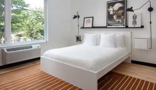 Queen Room (Self Check-in with Virtual Front Desk)