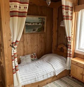 Twin Room with Shared Bathroom