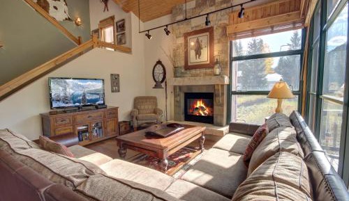 Three-Bedroom Townhouse