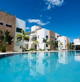 Three-Bedroom Apartment with Balcony