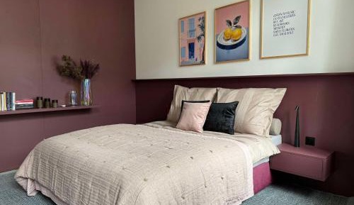 Studio Apartment with King Bed