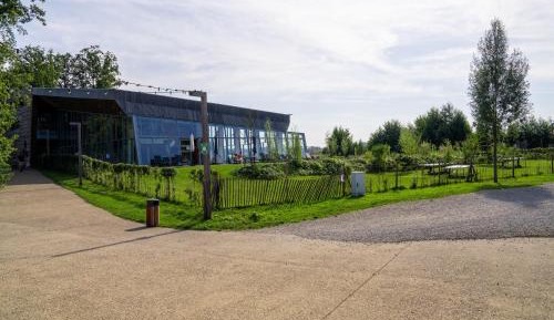 One-Bedroom Holiday Home