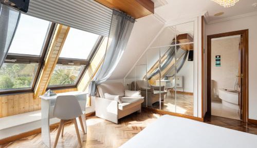 Premium Double Room with Front Sea View