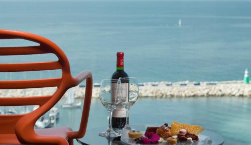 Deluxe Room with Balcony and Full Sea View