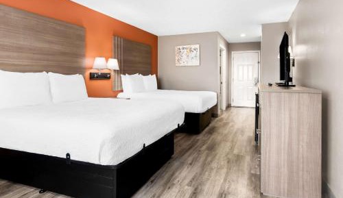 Queen Room with Two Queen Beds - Non-Smoking/2nd Floor