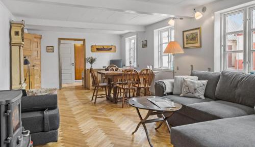 Four-Bedroom Vacation Home