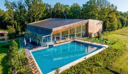 Two-Bedroom Holiday Home