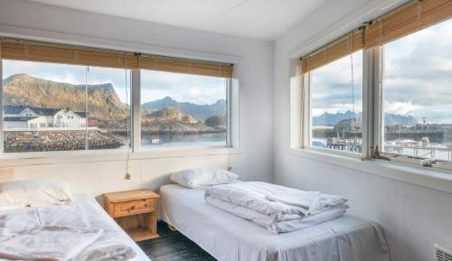 Budget Double Room with Shared Bathroom