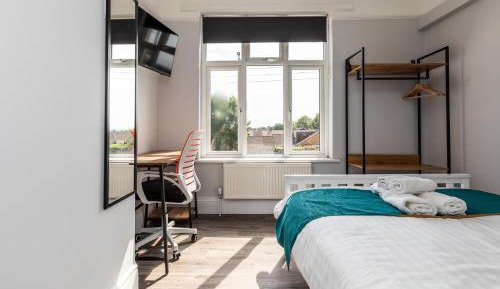 Double Room with Private Bathroom