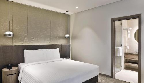 Executive Room - Includes Free Parking & Free High-Speed Internet