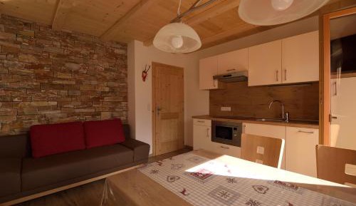 Two-Bedroom Apartment with Mountain View