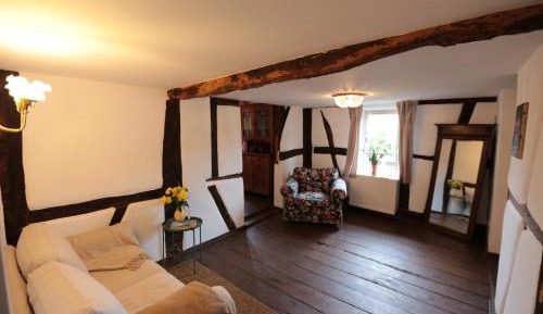 Apartment with Garden View