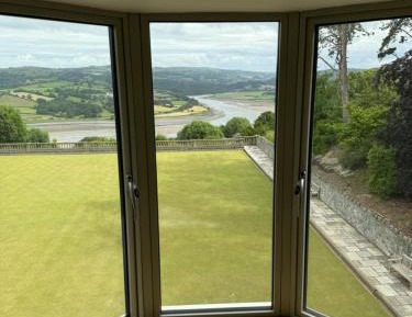 Deluxe Double Room (2 Adults + 1 Child)