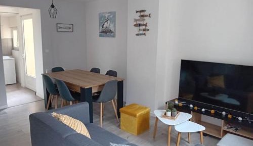 Three-Bedroom Holiday Home 