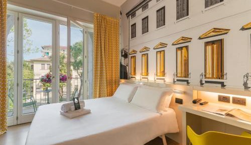 Double Room with Terrace