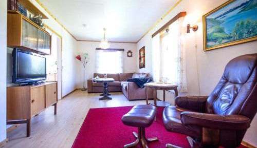 Five-Bedroom Holiday Home