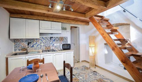 One-Bedroom Holiday Home