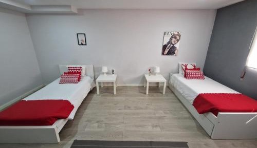 Twin Room with Private Bathroom