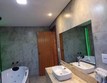Triple Room with Bath