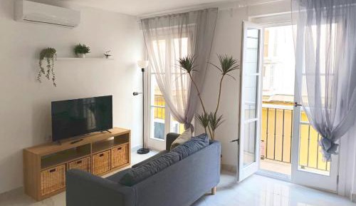 One-Bedroom Deluxe Apartment